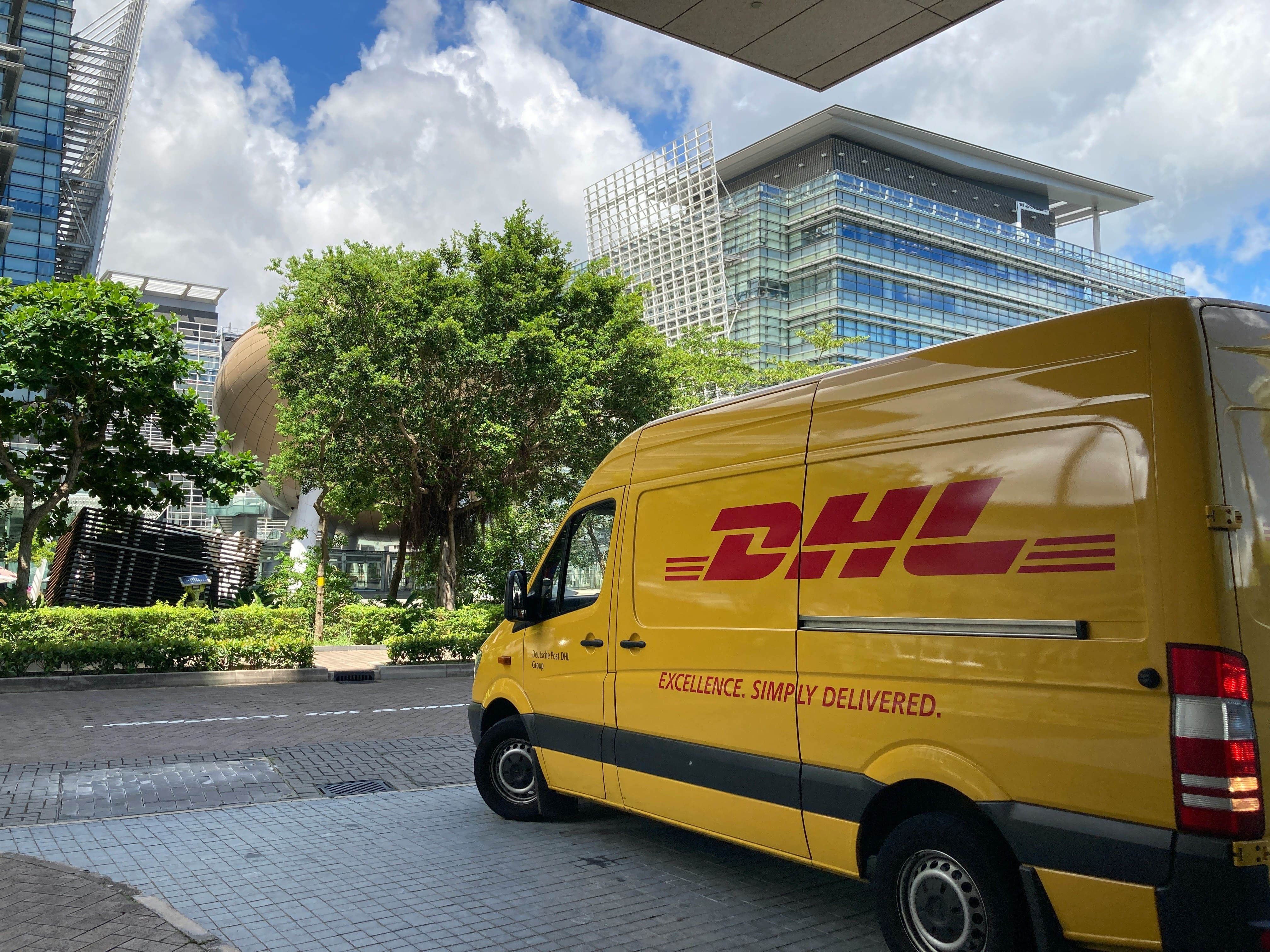 artgerecht DHL GOGREEN TRANSPORT